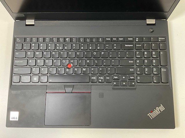 Lenovo thinkpad t15 g1 15.5”, core(tm) i5 10th gen, 16 gb ram, 256 gb nvme laptop - afbeelding 4 van  7