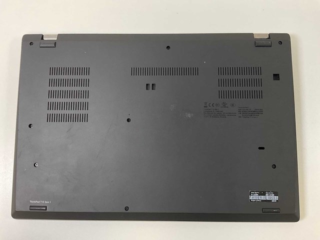 Lenovo thinkpad t15 g1 15.5”, core(tm) i5 10th gen, 16 gb ram, 256 gb nvme laptop - afbeelding 6 van  7