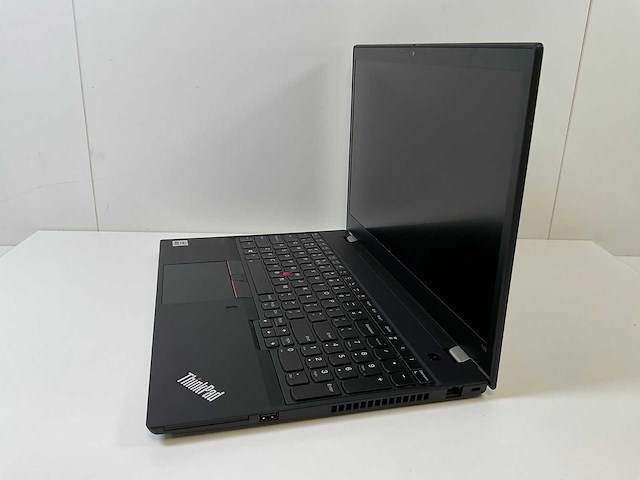 Lenovo thinkpad t15 g1 15.5”, core(tm) i5 10th gen, 16 gb ram, 256 gb nvme laptop - afbeelding 3 van  7