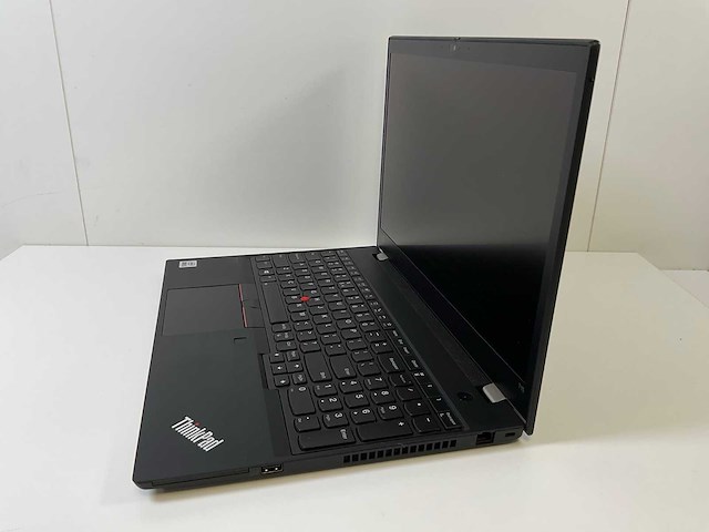 Lenovo thinkpad t15 g1 15.5”, core(tm) i5 10th gen, 16 gb ram, 256 gb nvme laptop - afbeelding 3 van  7