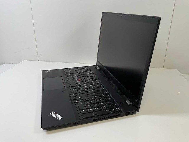 Lenovo thinkpad t15 g1 15.5”, core(tm) i5 10th gen, 16 gb ram, 256 gb nvme laptop - afbeelding 3 van  7