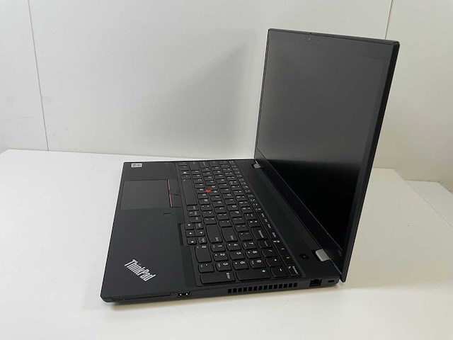 Lenovo thinkpad t15 g1 15.5”, core(tm) i5 10th gen, 16 gb ram, 256 gb nvme laptop - afbeelding 3 van  7