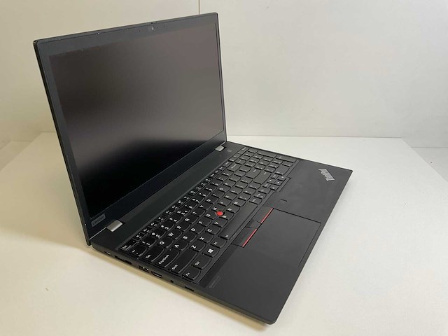 Lenovo thinkpad t15 g1 15.6”, core(tm) i5 10th gen, 16 gb ram, 256 gb nvme laptop - afbeelding 2 van  5