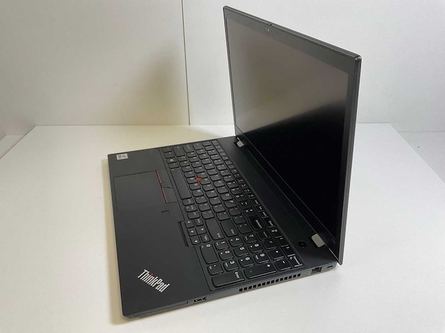 Lenovo thinkpad t15 g1 15.6”, core(tm) i5 10th gen, 16 gb ram, 256 gb nvme laptop - afbeelding 3 van  6