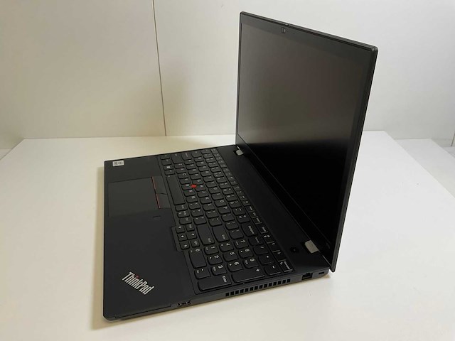 Lenovo thinkpad t15 g1 15.6”, core(tm) i5 10th gen, 16 gb ram, 256 gb nvme laptop - afbeelding 3 van  7