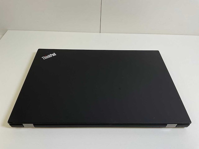 Lenovo thinkpad t15 gen 1 15.5”, core(tm) i5 10th gen , 16 gb ram, 256 gb nvme laptop - afbeelding 2 van  3