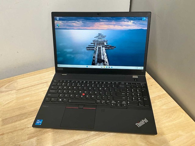 Lenovo thinkpad t15 gen2 laptop - afbeelding 1 van  8