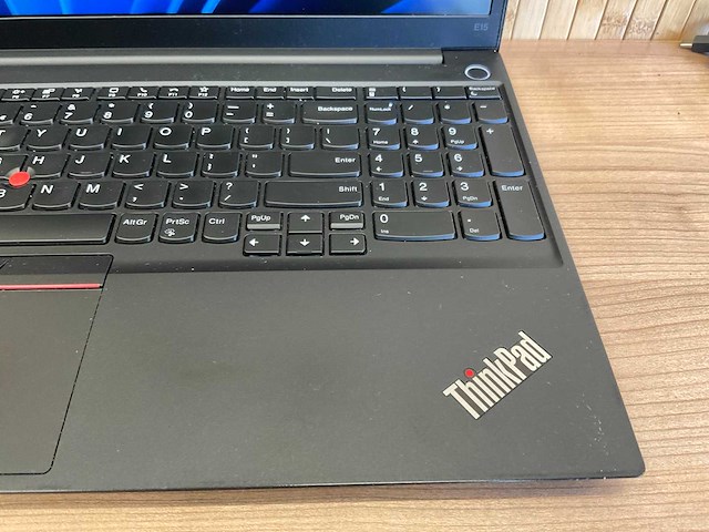 Lenovo thinkpad t15 laptop - afbeelding 4 van  7