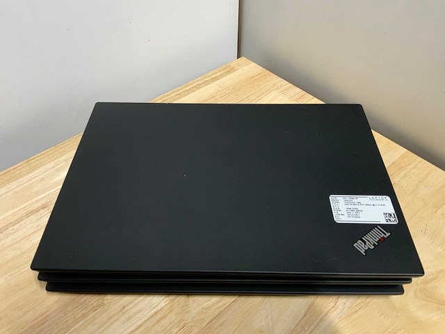 Lenovo thinkpad t495 laptop (3x) - afbeelding 8 van  10