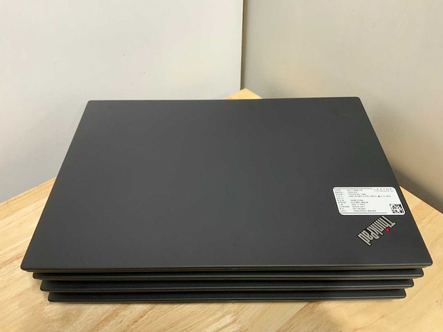 Lenovo thinkpad t495 laptop (4x) - afbeelding 9 van  11