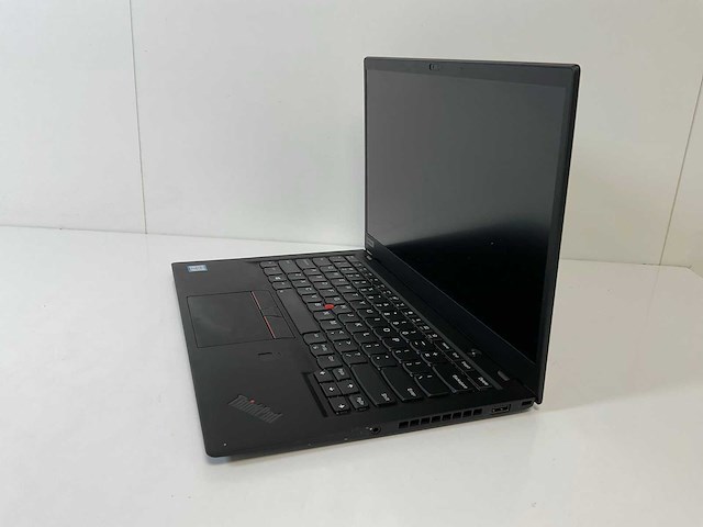 Lenovo thinkpad x1 carbon 6 gen 14”, core(tm) i7 8th gen, 16 gb ram, 256 gb nvme laptop - afbeelding 3 van  7