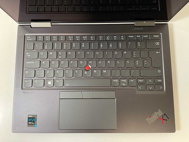 Lenovo thinkpad x1 yoga gen 6 14”, core(tm) i7 11th gen, 16 gb ram, 256 gb nvme touchscreen laptop - afbeelding 4 van  7