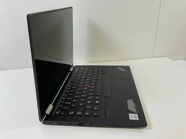 Lenovo thinkpad x13 yoga gen 1 13.3”, core(tm) i5 10th gen, 8 gb ram, 256 gb nvme touchscreen laptop - afbeelding 2 van  7