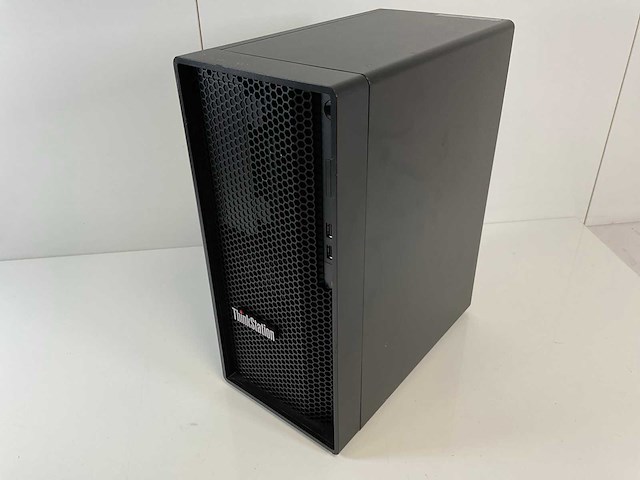 Lenovo thinkstation p340, core(tm) i7 10th gen, 32 gb ram, no hdd, nvidia quadro p620 2 gb workstation - afbeelding 2 van  5