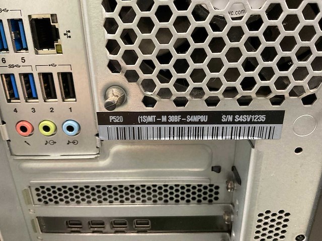 Lenovo thinkstation p520, xeon(r) w-2135, 64 gb ram, 512 gb nvme, nvidia quadro p1000 4 gb workstation - afbeelding 5 van  5