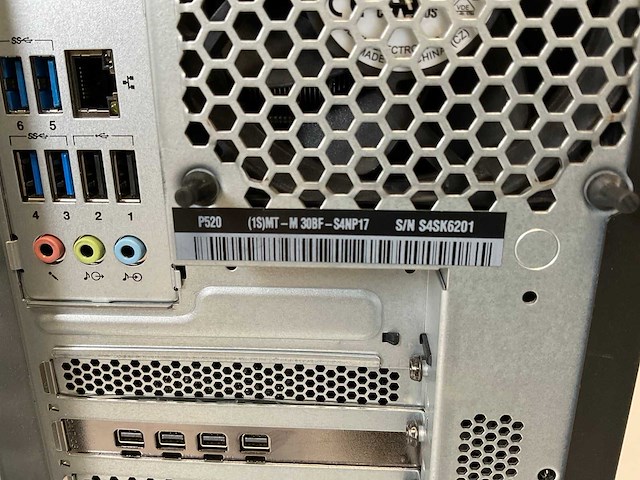 Lenovo thinkstation p520, xeon(r) w-2135, 64 gb ram, no hdd, 2x nvidia quadro p1000 4 gb workstation - afbeelding 5 van  5