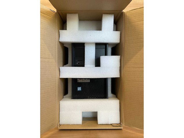 Lenovo thinkstation p520c workstation - afbeelding 4 van  5