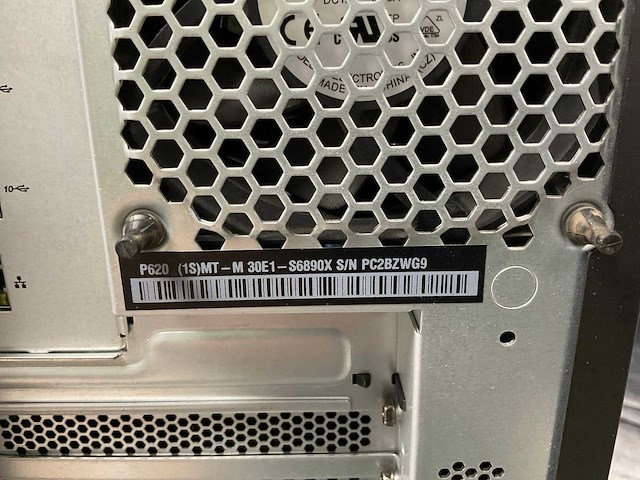 Lenovo thinkstation p620+, amd ryzen threadripper pro 3945wx, 128 gb ram, no hdd, nvidia amd radeon pro wx 3200 4 gb workstation - afbeelding 5 van  5
