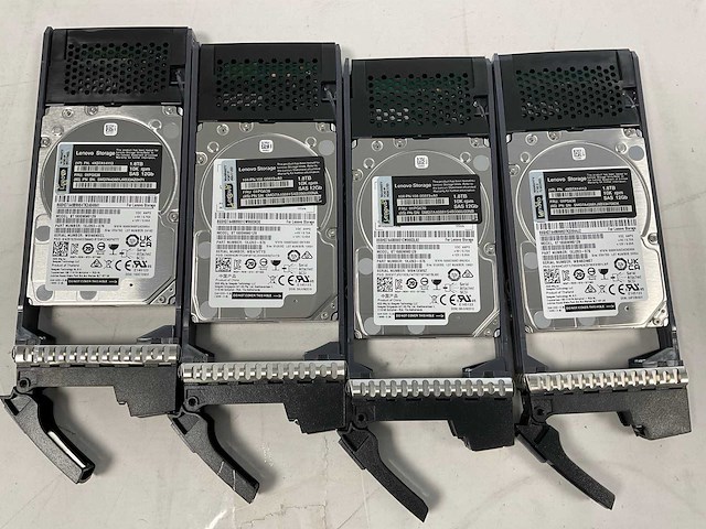 Lenovo thinksystem (de240s) - 22x 1,8 tb lenovo (st1800mm0129) - 2x 1.8 tb lenovo (al15seb18eq) 2u24 sff expansion enclosure; - afbeelding 14 van  14
