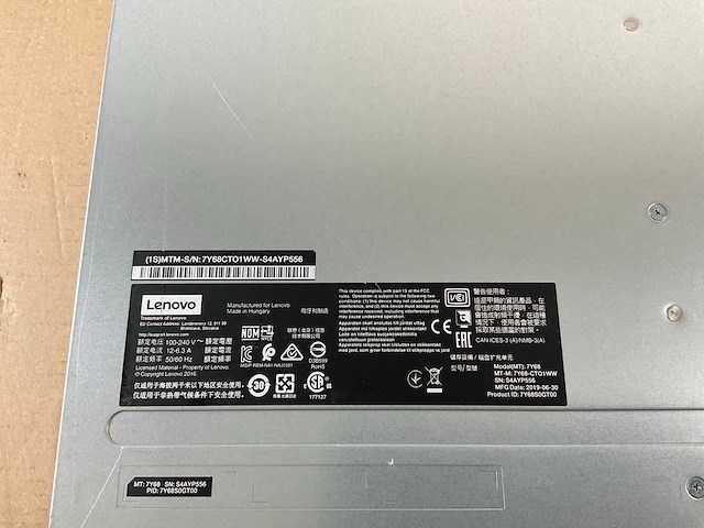 Lenovo thinksystem (de240s) - 22x 1,8 tb lenovo (st1800mm0129) - 2x 1.8 tb lenovo (al15seb18eq) 2u24 sff expansion enclosure; - afbeelding 11 van  14