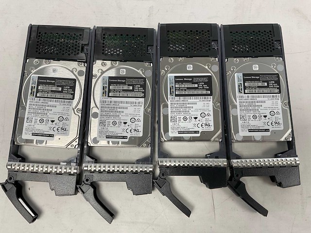 Lenovo thinksystem (de240s) - 22x 1,8 tb lenovo (st1800mm0129) - 2x 1.8 tb lenovo (al15seb18eq) 2u24 sff expansion enclosure; - afbeelding 12 van  14