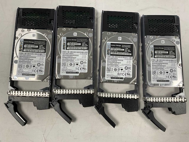 Lenovo thinksystem (de240s) - 22x 1,8 tb lenovo (st1800mm0129) & 1x 1,8 tb lenovo (al15seb18eq) 2u24 sff expansion enclosure; - afbeelding 2 van  14