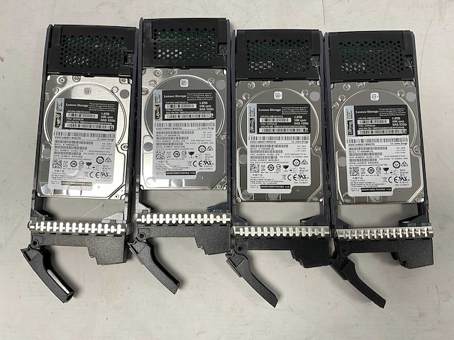 Lenovo thinksystem (de240s) - 22x 1,8 tb lenovo (st1800mm0129) & 1x 1,8 tb lenovo (al15seb18eq) 2u24 sff expansion enclosure; - afbeelding 13 van  14