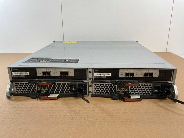 Lenovo thinksystem (de240s) - 22x 1,8 tb lenovo (st1800mm0129) 2u24 sff expansion enclosure; - afbeelding 10 van  14