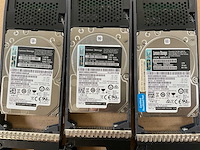 Lenovo thinksystem (de240s) - 23x 1,8 tb lenovo (st1800mm0129) - 1x 1.8 tb lenovo (al15seb18eq) 2u24 sff expansion enclosure; - afbeelding 2 van  15