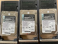 Lenovo thinksystem (de240s) - 23x 1,8 tb lenovo (st1800mm0129) - 1x 1.8 tb lenovo (al15seb18eq) 2u24 sff expansion enclosure; - afbeelding 5 van  15