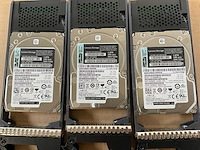 Lenovo thinksystem (de240s) - 23x 1,8 tb lenovo (st1800mm0129) - 1x 1.8 tb lenovo (al15seb18eq) 2u24 sff expansion enclosure; - afbeelding 6 van  15