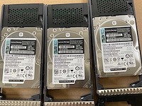 Lenovo thinksystem (de240s) - 23x 1,8 tb lenovo (st1800mm0129) - 1x 1.8 tb lenovo (al15seb18eq) 2u24 sff expansion enclosure; - afbeelding 3 van  15