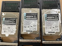 Lenovo thinksystem (de240s) - 23x 1,8 tb lenovo (st1800mm0129) - 1x 1.8 tb lenovo (al15seb18eq) 2u24 sff expansion enclosure; - afbeelding 14 van  15
