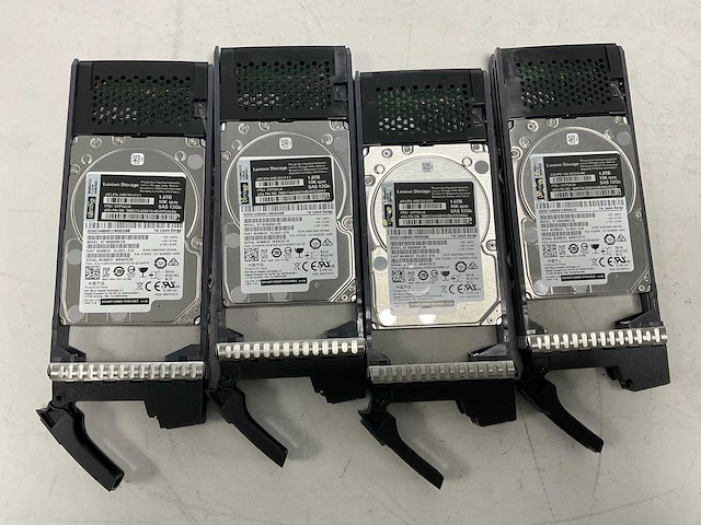 Lenovo thinksystem (de240s) - 23x 1,8 tb lenovo (st1800mm0129) & 1x 1,8 tb lenovo (al15seb18eq) 2u24 sff expansion enclosure; - afbeelding 4 van  14