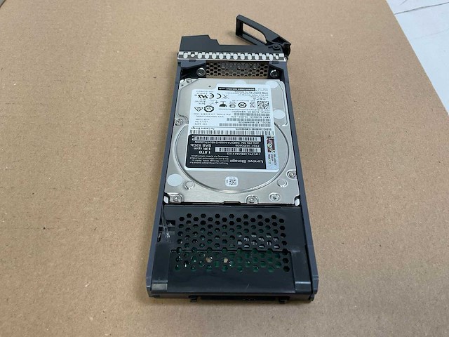 Lenovo thinksystem (de240s) - 23x 1,8 tb lenovo (st1800mm0129) & 1x 1,8 tb lenovo (al15seb18eq) 2u24 sff expansion enclosure; - afbeelding 6 van  14