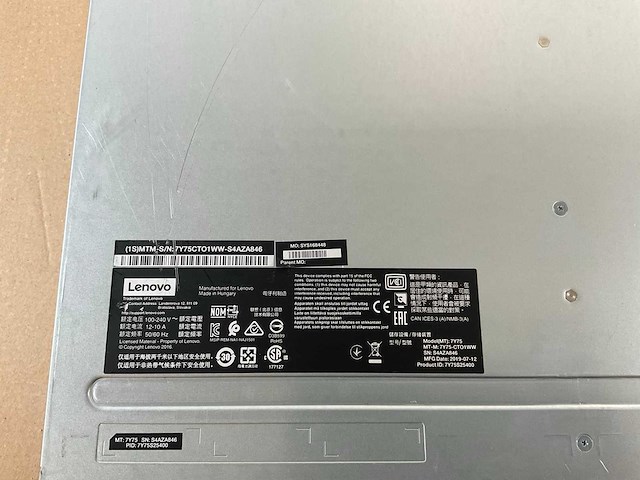 Lenovo thinksystem (de240s) - 23x 1,8 tb lenovo (st1800mm0129) & 1x 1,8 tb lenovo (al15seb18eq) 2u24 sff expansion enclosure; - afbeelding 11 van  14