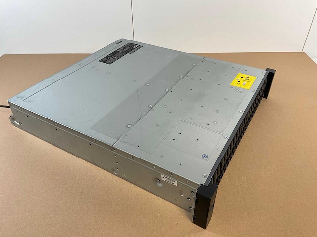 Lenovo thinksystem (de240s) - 23x 1,8 tb lenovo (st1800mm0129) 2u24 sff expansion enclosure; - afbeelding 8 van  14