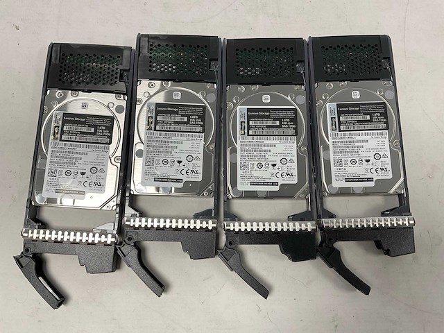 Lenovo thinksystem (de240s) - 23x 1,8 tb lenovo (st1800mm0129) 2u24 sff expansion enclosure; - afbeelding 13 van  14
