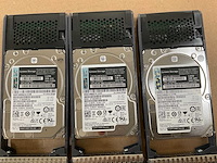 Lenovo thinksystem (de240s) - 24x 1,8 tb lenovo (st1800mm0129) 2u24 sff expansion enclosure; - afbeelding 4 van  14