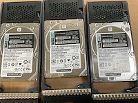 Lenovo thinksystem (de240s) - 24x 1,8 tb lenovo (st1800mm0129) 2u24 sff expansion enclosure; - afbeelding 5 van  14