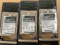 Lenovo thinksystem (de240s) - 24x 1,8 tb lenovo (st1800mm0129) 2u24 sff expansion enclosure; - afbeelding 14 van  14