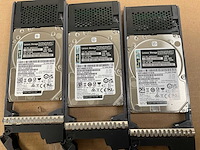 Lenovo thinksystem (de240s) - 24x 1,8 tb lenovo (st1800mm0129) 2u24 sff expansion enclosure; - afbeelding 4 van  14