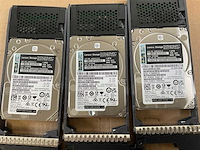 Lenovo thinksystem (de240s) - 24x 1,8 tb lenovo (st1800mm0129) 2u24 sff expansion enclosure; - afbeelding 6 van  14