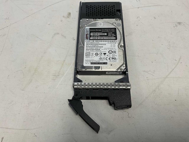 Lenovo thinksystem (de240s) - 24x 1,8 tb lenovo (st1800mm0129) 2u24 sff expansion enclosure; - afbeelding 5 van  14