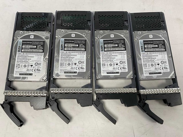 Lenovo thinksystem (de240s) - 24x 1,8 tb lenovo (st1800mm0129) 2u24 sff expansion enclosure; - afbeelding 12 van  14