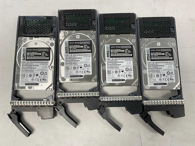 Lenovo thinksystem (de240s) - 24x 1,8 tb lenovo (st1800mm0129) 2u24 sff expansion enclosure; - afbeelding 12 van  14
