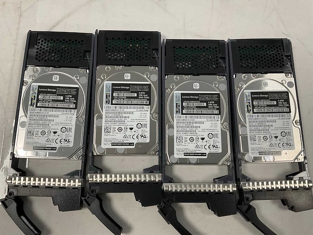Lenovo thinksystem (de240s) - 24x 1,8 tb lenovo (st1800mm0129) 2u24 sff expansion enclosure; - afbeelding 2 van  14