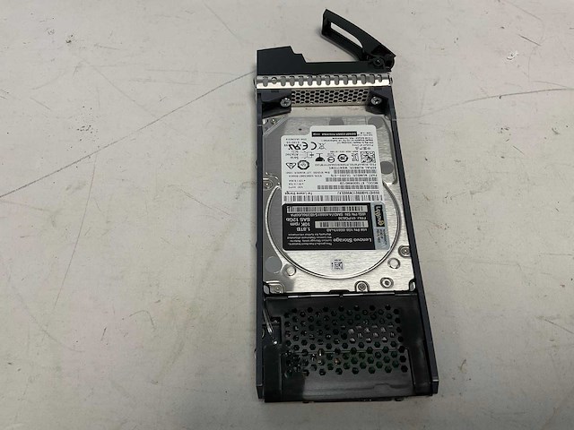 Lenovo thinksystem (de240s) - 24x 1,8 tb lenovo (st1800mm0129) 2u24 sff expansion enclosure; - afbeelding 6 van  14