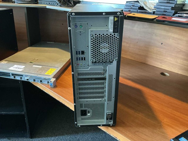 Lenovo tinkstation computerstation - afbeelding 2 van  2