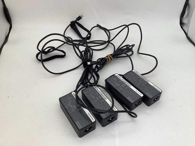 Lenovo usb c lenovo laptop adapter (4x) - afbeelding 1 van  3
